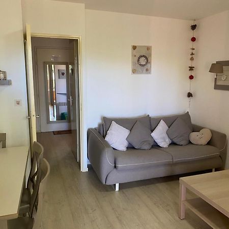 Charmant Studio Tout Equipe Saint-Raphael  Ngoại thất bức ảnh